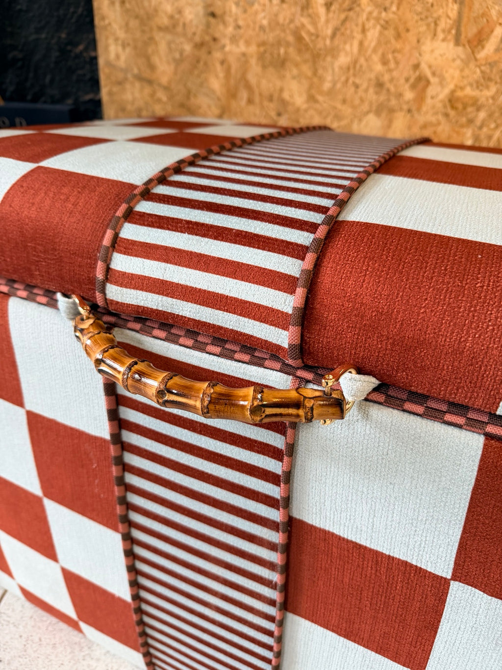 URSULA STORAGE OTTOMAN